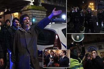 Makrona spašavali specijalci, evakuisan iz pozorišta (VIDEO) Makrona spašavali specijalci, evakuisan iz pozorišta (VIDEO)