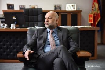 Radulović: Nema superiornih vjerskih zajednica, Crna Gora je pluralističko društvo Radulović: Nema superiornih vjerskih zajednica, Crna Gora je pluralističko društvo