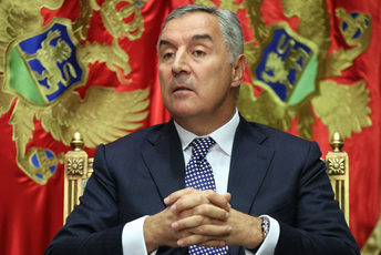 Đukanović: Pravoslavna crkva u CG integrisala bi sve pravoslavne vjernike Đukanović: Pravoslavna crkva u CG integrisala bi sve pravoslavne vjernike