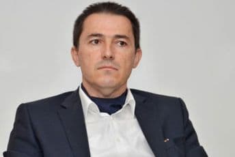 Martinović: Ako Amfilohije ima crnogorski pasoš zašto MCP ne bi imala ličnu kartu Martinović: Ako Amfilohije ima crnogorski pasoš zašto MCP ne bi imala ličnu kartu