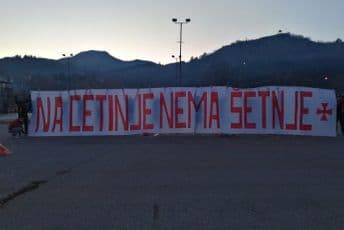 Grupa građana sa Cetinja: Ne damo nikome da gazi i šeta preko vjekova slobode Grupa građana sa Cetinja: Ne damo nikome da gazi i šeta preko vjekova slobode
