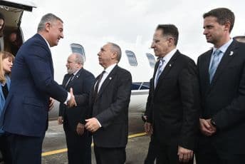 Đukanović doputovao u Jerusalim (FOTO, VIDEO) Đukanović doputovao u Jerusalim (FOTO, VIDEO)