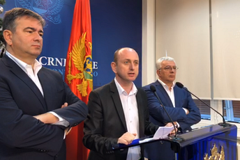 DF će tražiti novu vladu sa novim premijerom ili izbore koje će pripremiti prelazna vlada