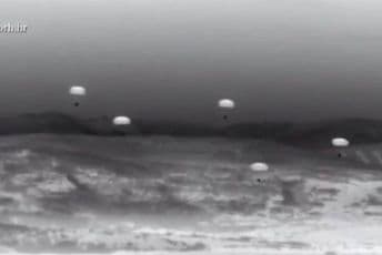 Američki padobranci vježbali desant u Hrvatskoj (VIDEO) Američki padobranci vježbali desant u Hrvatskoj (VIDEO)