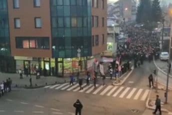 Održane litije u nekoliko crnogorskih gradova Održane litije u nekoliko crnogorskih gradova