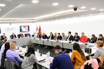 GOLUBOVIĆ: Što prije donijeti odluku o izgradnji puta Foča - Plužine GOLUBOVIĆ: Što prije donijeti odluku o izgradnji puta Foča - Plužine