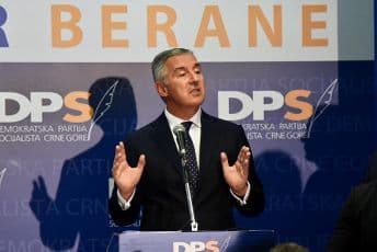 ĐUKANOVIĆ: Nema otimačine crkvene imovine, to je gruba manipulacija ĐUKANOVIĆ: Nema otimačine crkvene imovine, to je gruba manipulacija