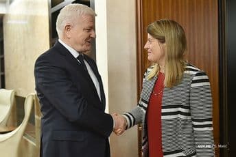 Marković sa ambasadorkom Kemp: Crna Gora želi jače strateško partnerstvo sa UK Marković sa ambasadorkom Kemp: Crna Gora želi jače strateško partnerstvo sa UK