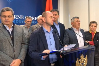 Knežević: Policija čekala da brat i ja odemo u Beograd, pa demolirali kuću Knežević: Policija čekala da brat i ja odemo u Beograd, pa demolirali kuću