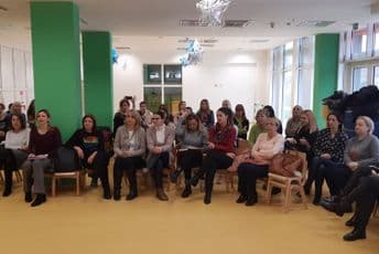 Predstavnici MUP-a učili zaposlene u vrtiću Đina Vrbica o evakuacijama Predstavnici MUP-a učili zaposlene u vrtiću Đina Vrbica o evakuacijama