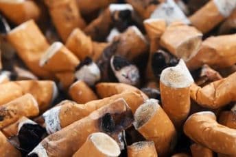 Neispražnjene pepeljare opasne po zdravlje Neispražnjene pepeljare opasne po zdravlje