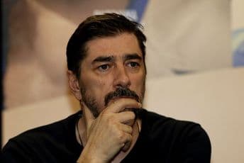 Vojin Ćetković pao na premijeri filma: Hitno prevezen u bolnicu Foto:ATA