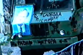 "Junaci" koji su 1992. gazili Muslimane u Pljevljima sad brane srpske svetinje Iz filma o "oslobađanju Pljevalja"