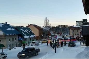 Održane litije u više crnogorskih gradova Održane litije u više crnogorskih gradova