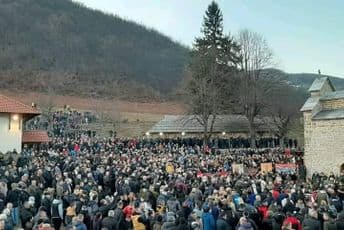 Joanikije: Litije prerastaju u svenarodnu pobjedu, koja ne podrazumijeva prolivanje bratske krvi Joanikije: Litije prerastaju u svenarodnu pobjedu, koja ne podrazumijeva prolivanje bratske krvi