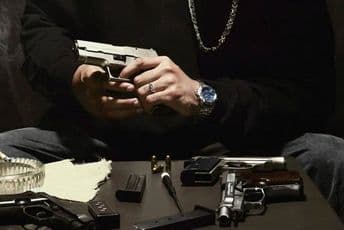 Tragedija našeg društva: Dio mladih misli da nepošten rad donosi lagodan život Tragedija našeg društva: Dio mladih misli da nepošten rad donosi lagodan život