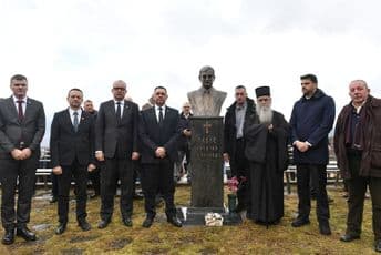 Vulin i Amfilohije: teatar nemorala Vulin i Amfilohije: teatar nemorala