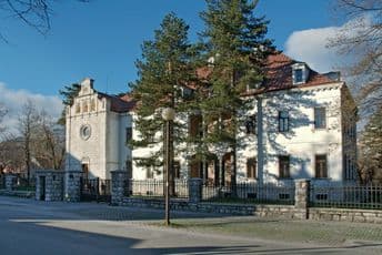 FCJK se uskoro seli u zgradu Austrougarskog poslanstva FCJK se uskoro seli u zgradu Austrougarskog poslanstva