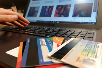 Čuvajte se „bogatog rođaka“ i onlajn šopinga Foto: D. Mijatović/Pobjeda