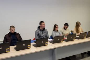 Karijerni centar: Poziv za studente Univerziteta Crne Gore za obuku početnika u biznisu Karijerni centar: Poziv za studente Univerziteta Crne Gore za obuku početnika u biznisu