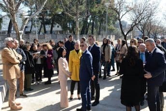 Podgorica dobija novi park u blizini Gimnazije "Slobodan Škerović" (FOTO, VIDEO) Podgorica dobija novi park u blizini Gimnazije "Slobodan Škerović" (FOTO, VIDEO)