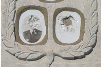 Podgorica: Vandali oskrnavili spomenik narodnom heroju Vaku Đuroviću Podgorica: Vandali oskrnavili spomenik narodnom heroju Vaku Đuroviću