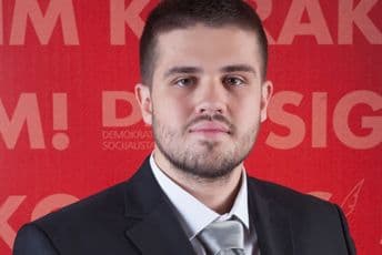 Nikolić: Ko o čemu Mandić o junaštvu Nikolić: Ko o čemu Mandić o junaštvu