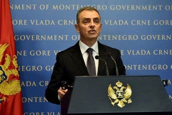 Hrapović: Karantin u Ulcinju ostaje, predložićemo još neke lokacije Hrapović: Karantin u Ulcinju ostaje, predložićemo još neke lokacije