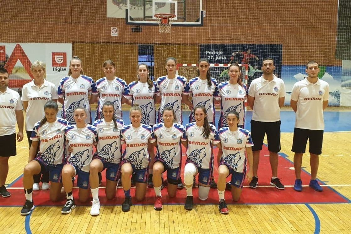 Poraz "vučica" u Beogradu Poraz "vučica" u Beogradu