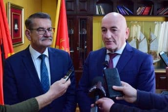 Izgradnja puteva, aerodroma i marine bi bili značajni za Ulcinj Izgradnja puteva, aerodroma i marine bi bili značajni za Ulcinj