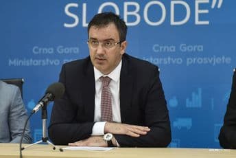 U škole u Petnjici uložiće se oko 200.000 eura U škole u Petnjici uložiće se oko 200.000 eura