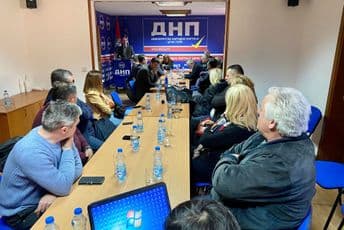 DNP će u narednih 48 sati odlučiti o budućnosti koalicije u Podgorici DNP će u narednih 48 sati odlučiti o budućnosti koalicije u Podgorici