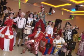 Proglašene najbolje maske Zimskih kotorskih karnevalskih fešti (VIDEO) Proglašene najbolje maske Zimskih kotorskih karnevalskih fešti (VIDEO)