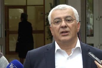 Mandić: Pozdravljamo Vučićevu odluku, znali smo da Srbija neće ostaviti SPC u Crnoj Gori bez podrške Mandić: Pozdravljamo Vučićevu odluku, znali smo da Srbija neće ostaviti SPC u Crnoj Gori bez podrške