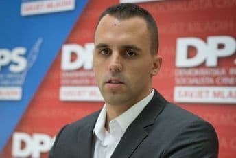 PEŠIĆ: Recikliranjem laži o Crnoj Gori Čović pokušava da se preporuči PEŠIĆ: Recikliranjem laži o Crnoj Gori Čović pokušava da se preporuči