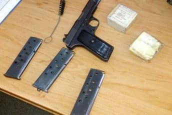 Granična policija oduzela pištolj i municiju Granična policija oduzela pištolj i municiju