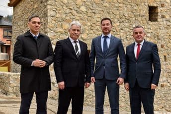 Ganića kula primjer odgovornog odnosa države i dobre saradnje sa Islamskom zajednicom Ganića kula primjer odgovornog odnosa države i dobre saradnje sa Islamskom zajednicom