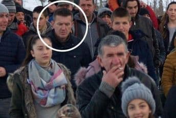 Potpredsjednik opštine Plav i potpredsjednik opštinskog odbora SD-a na litiji Potpredsjednik opštine Plav i potpredsjednik opštinskog odbora SD-a na litiji