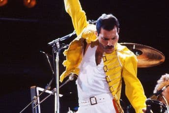 Legendarni pjevač grupe "Queen" dobio ulicu u Londonu Legendarni pjevač grupe "Queen" dobio ulicu u Londonu