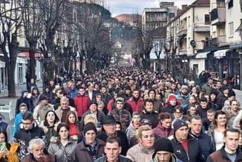 Ilarion: Kosovo se brani u Crnoj Gori; Joanikije: Izbrisati iz Zakona sve odredbe koje diskriminišu SPC i njene episkopije Ilarion: Kosovo se brani u Crnoj Gori; Joanikije: Izbrisati iz Zakona sve odredbe koje diskriminišu SPC i njene episkopije