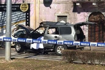 Ko je bio Pero Muhadinović ubijen danas na Cetinju: Blizak kavačanima, ispituje se ima li veze sa zapljenom kokaina u Venecueli Ko je bio Pero Muhadinović ubijen danas na Cetinju: Blizak kavačanima, ispituje se ima li veze sa zapljenom kokaina u Venecueli