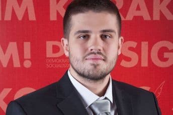 Nikolić: Nadaju se da će politički profitirati na ,,talasu“ litija, pa izlaze na izbore u Tivtu Miloš Nikolić