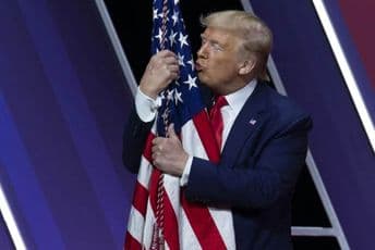 Tramp: Amerika se ubrzo otvara za rad, ljekari bi da zatvore cijeli svijet Tramp: Amerika se ubrzo otvara za rad, ljekari bi da zatvore cijeli svijet