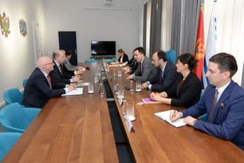 Finska kompanija zainteresovana za izgradnju fabrike i distributivnog regionalnog centra u Podgorici Finska kompanija zainteresovana za izgradnju fabrike i distributivnog regionalnog centra u Podgorici