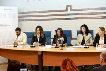 Počela implementacija projekta "Re open Doors": 25 mladih Roma i Egipćana počelo program edukacije Počela implementacija projekta "Re open Doors": 25 mladih Roma i Egipćana počelo program edukacije