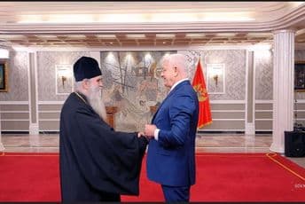 Marković formirao ekspertski tim za pregovore sa Mitropolijom Marković formirao ekspertski tim za pregovore sa Mitropolijom