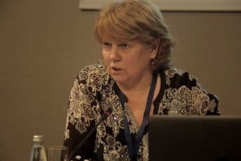 Vlahović: Utvrđujemo šta se desilo, u školama nema mjesta politici Vlahović: Utvrđujemo šta se desilo, u školama nema mjesta politici