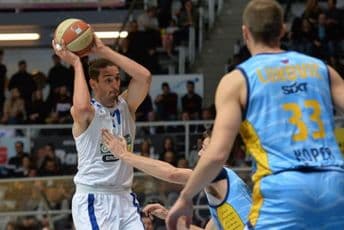 Zadar dalekometnom paljbom srušio Primorsku Zadar dalekometnom paljbom srušio Primorsku