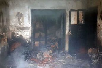 Sutomore: Požar u porodičnoj kući, izgorio cijeli sprat Sutomore: Požar u porodičnoj kući, izgorio cijeli sprat