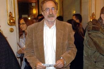 Odlazak “srećnog čovjeka”: Preminuo glumac Desimir Stanojević Odlazak “srećnog čovjeka”: Preminuo glumac Desimir Stanojević